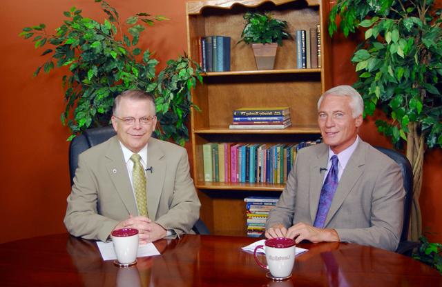 Mike Deaton, left, new superintendent of the Campbellsville Independent School District, was interviewed by John Chowning, vice president for church and external relations and executive assistant to the president at Campbellsville, on his “Dialogue on Public Issues” show. The interview will air on CU’s WLCU TV-4 Sunday, Aug. 9 at 8 a.m.; Monday, Aug. 10, at 1:30 p.m. and 6:30 p.m. and Wednesday, Aug. 12, at 1:30 p.m. and 7 p.m. The show is on Comcast Cable Channel 10. (Campbellsville University Photo by Joan C. McKinney)